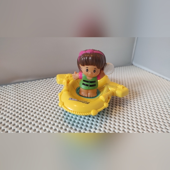 Fisher Price Little People Makin' Waves 2014 Girl Boat/Kayak - Picture 2 of 4
